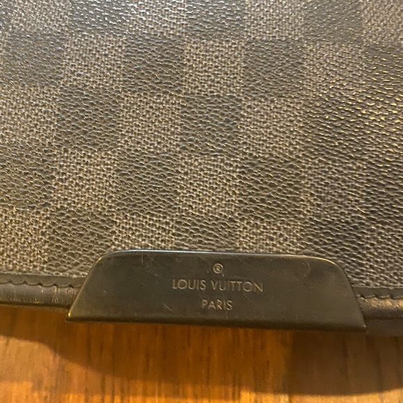 Louis Vuitton Damier Graphite Renzo Messenger Bag - Picture 3 of 12
